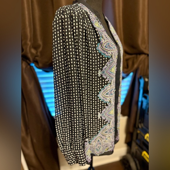 THE LIMITED - XL Women’s Paisley Print Long Sleeve Button-Up Collared Blouse. - Picture 2 of 7